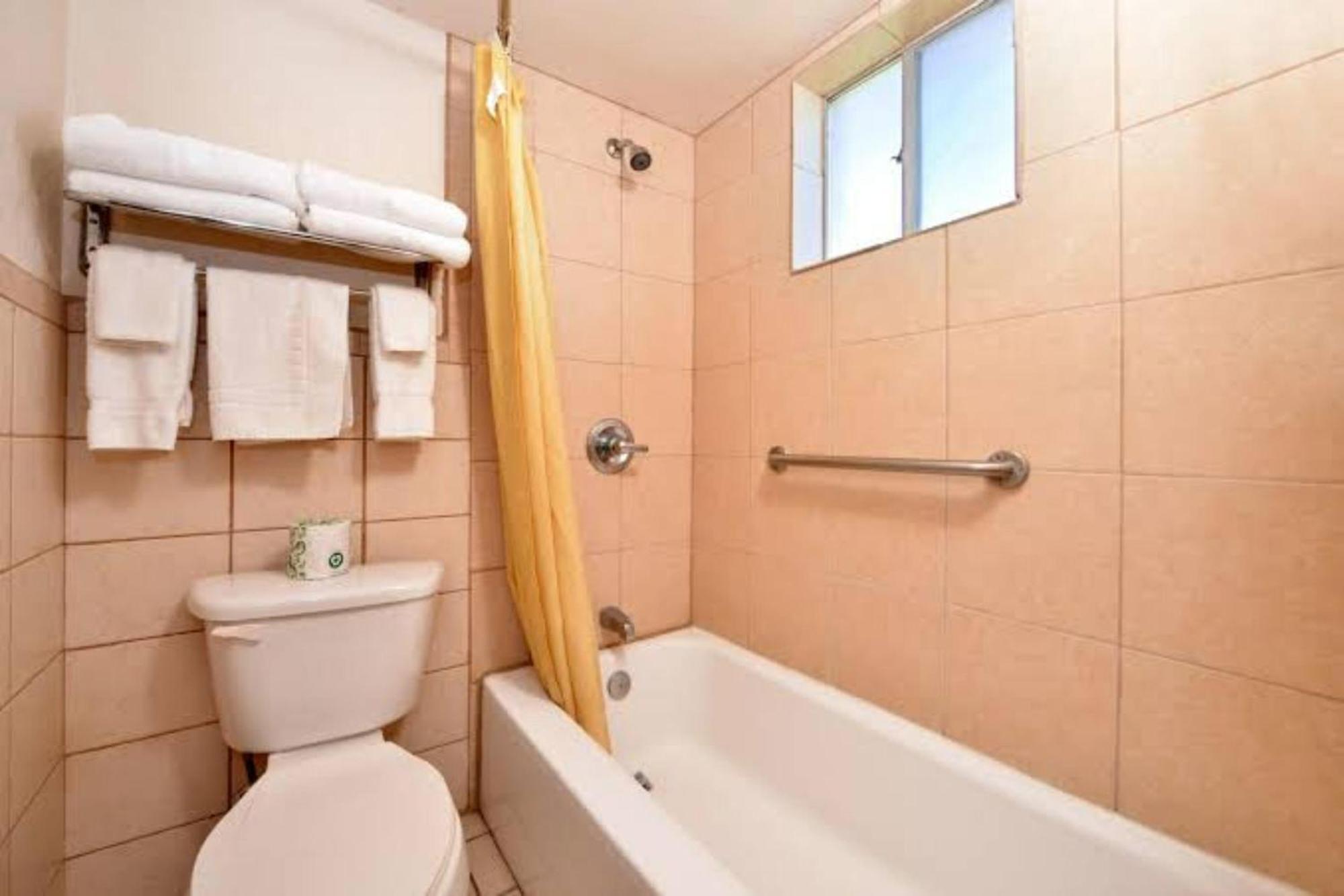 Exclusivo Inn By Oyo Grand Prairie, Tx Esterno foto